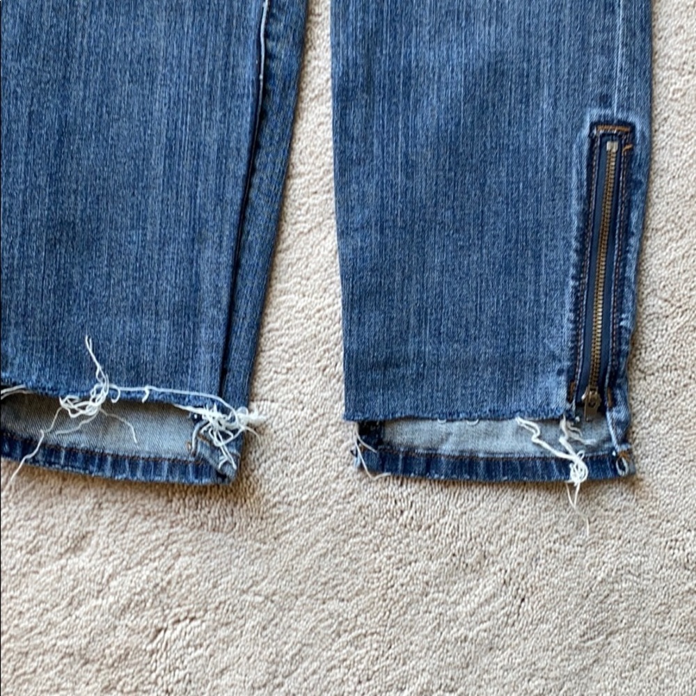 KUT from the Kloth Reese step zipper hem jeans - Picture 3 of 16